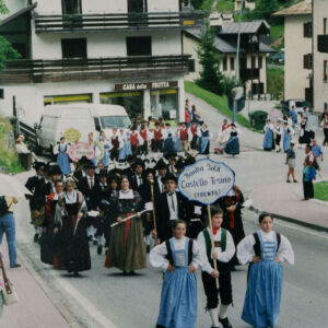 2001 luglio 3° festival folklore - sfilata